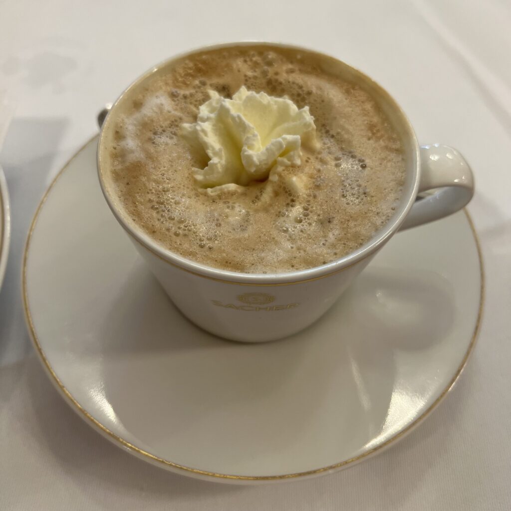 カフェ・ザッハーのメランジェ