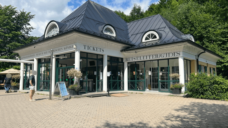 ノイシュバンシュタイン城のチケットオフィス