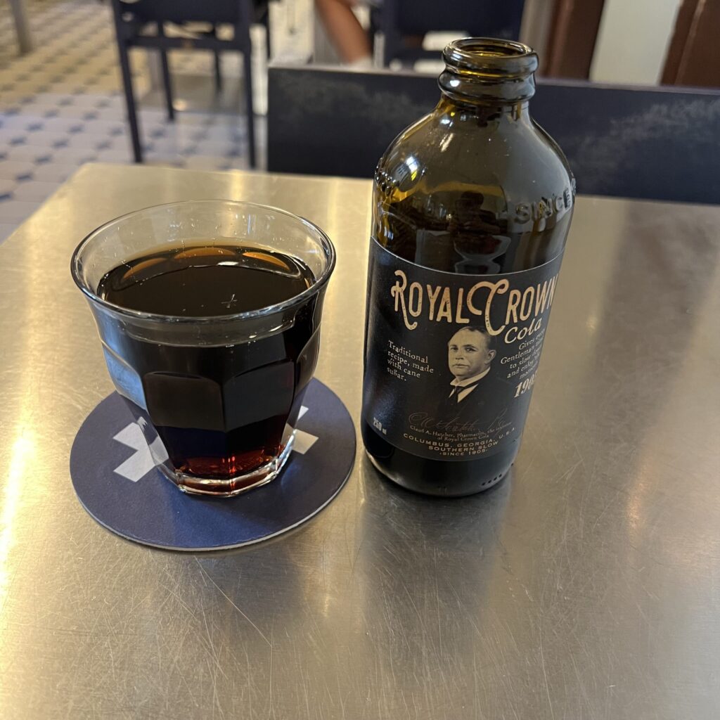 カンティーナの「コーラ」