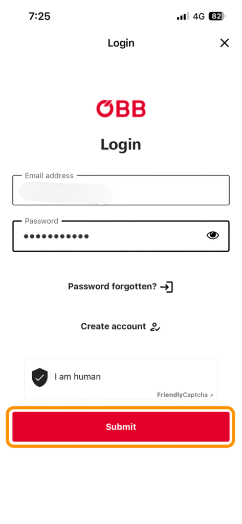 メール認証後のログイン画面（入力後）