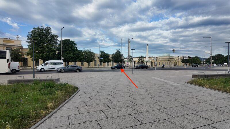 入り口付近の横断歩道