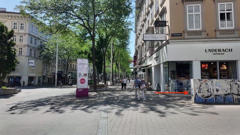 王宮家具博物館方面の路地入口