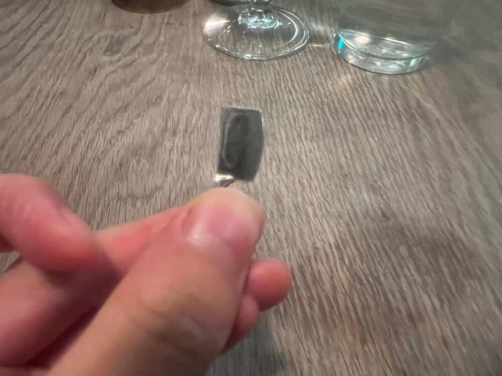 Flat Ironでのお会計後に渡されるナイフの形のアイテム