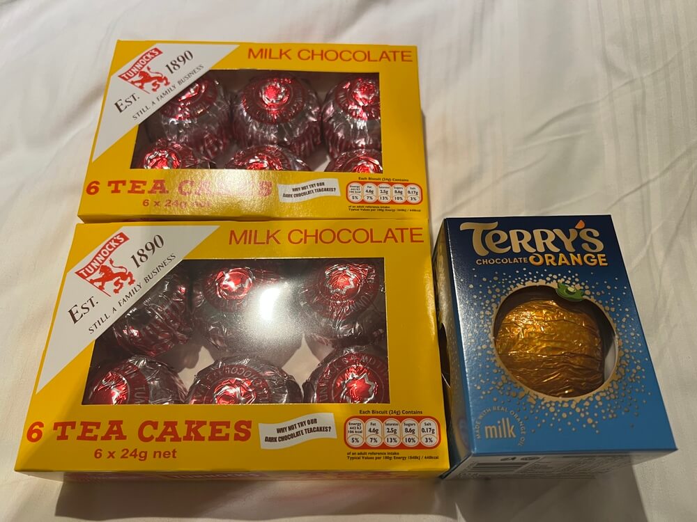 Tunnock's(タノックス)のティーケーキとTERRY'Sのオレンジチョコ